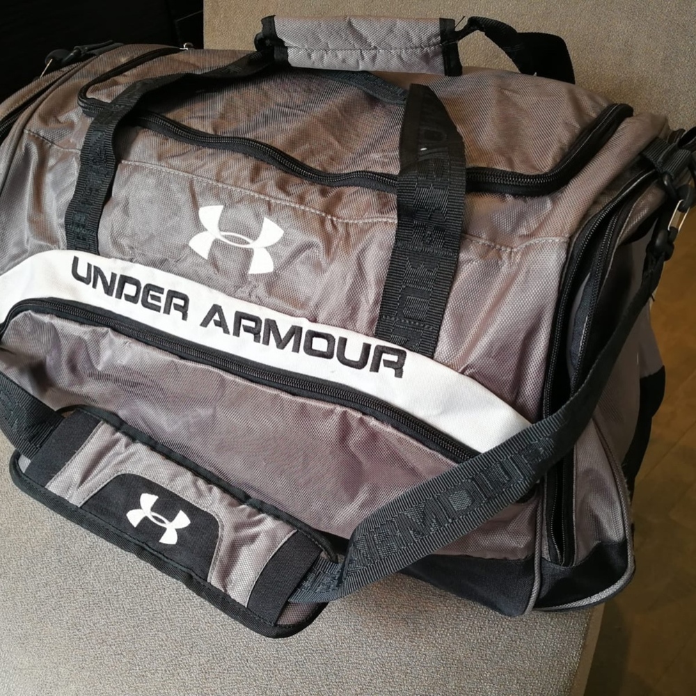 CAMELBAK backpack + UNDER ARMOUR duffle gym bag - Picture 2 of 6
